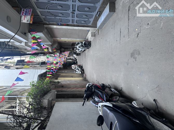 BÁN NHÀ LÒ ĐÚC- 35M- 5 TẦNG- FUL NỘI THẤT - GẦN PHỐ - 6,55 TỶ