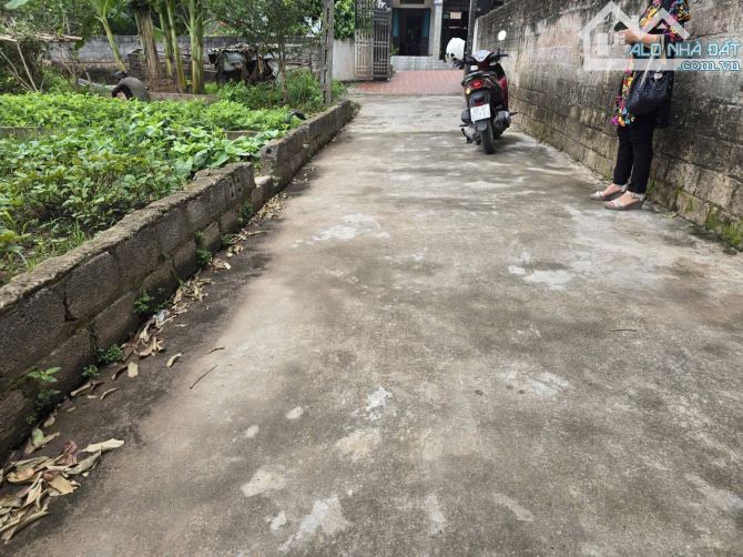 chủ cần tiền gửi bán 50,8m. Mặt tiền 5m nở hậu siêu đẹp. Giáp Vin 2-3., eco , đt 3….
