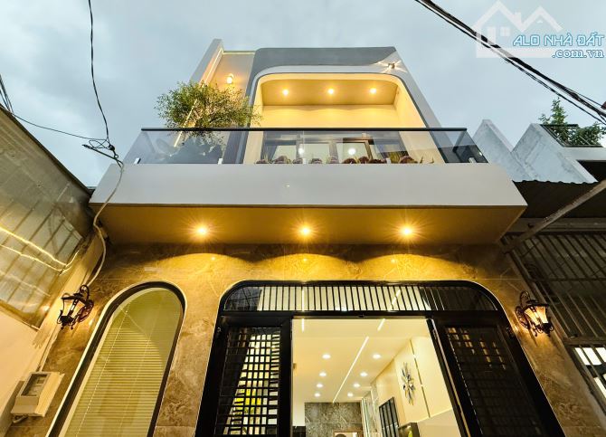 Cần bán gấp nhà 4 lầu hẻm xe hơi 5m Cửu Long - Quận Tân Bình - 62m2 - Giá 8,5 tỷ