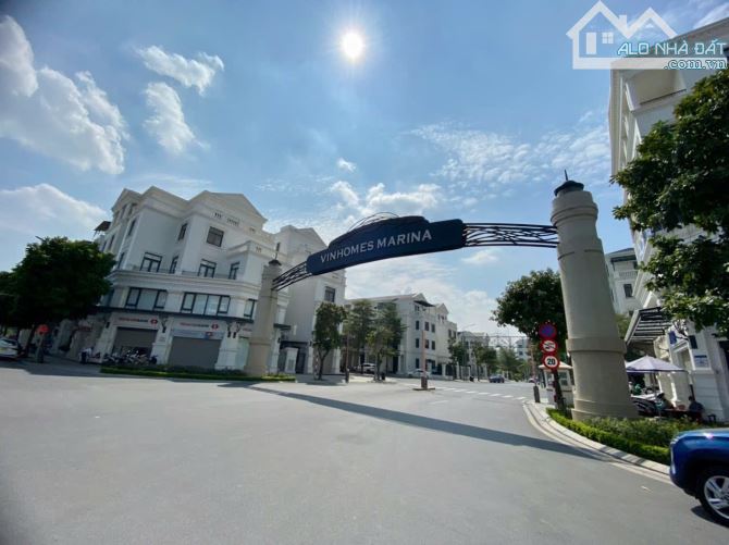Cho thuê Shophouse vị trí cực đẹp mặt Võ Nguyên Giáp
