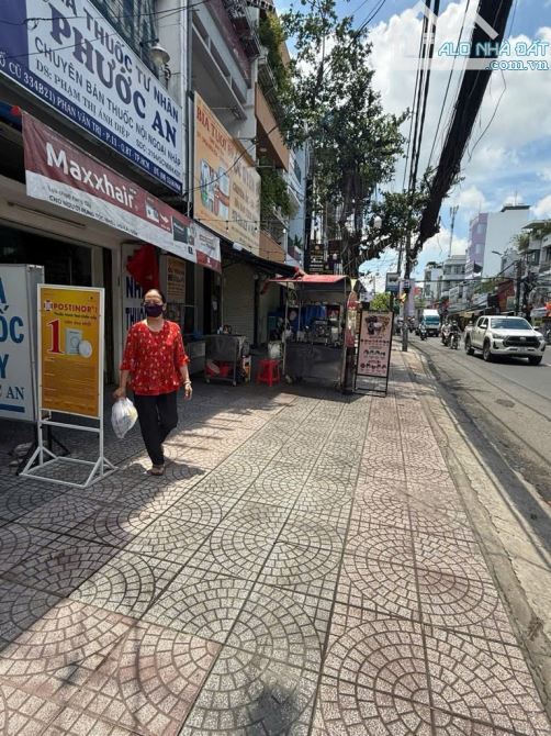71.2m² BÁN NHÀ 3 TẦNG MẶT TIỀN LÔ GÓC PHAN VĂN TRỊ-NGANG 4m CHỈ 17,5 TỶ