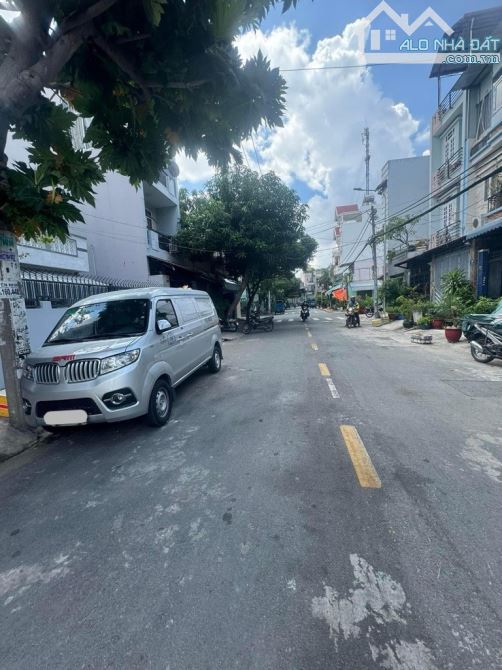 62m2 mặt tiền Lê Quốc Trinh, 4 tầng BTCT, 6PN, nhỉnh 8 t.ỷ