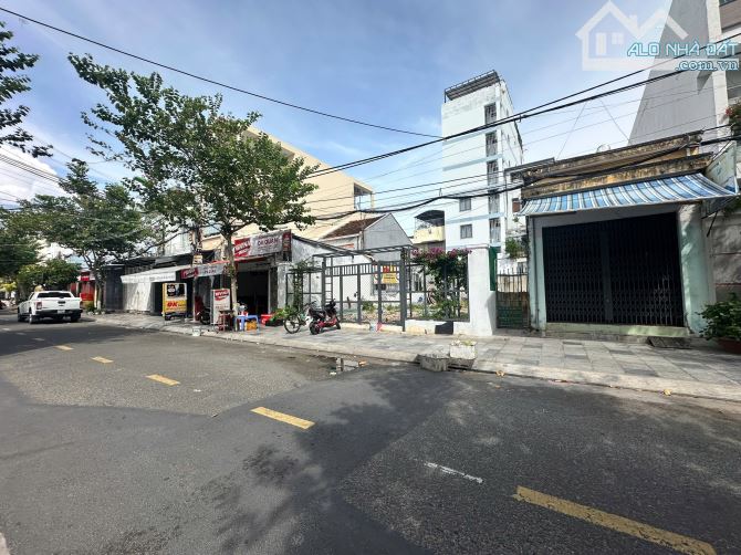 Lô đất mặt tiền Đường Khúc Thừa Dụ, Nha Trang gần vòng xoay Hoàng Diệu