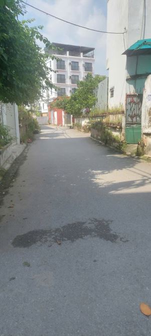 BÁN ĐẤT THẠCH BÀN, 62M . 9x  tỷ. NGÕ ô tô tránh