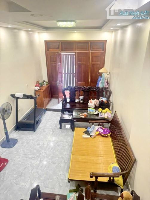GIÁ TUYỆT CHỦNG PHỐ LÁNG HẠ  - 15M RA PHỐ LÁNG HẠ - Ô TÔ ĐỖ CỬA - 4 TẦNG 63M CHỈ HƠN 13 TỶ