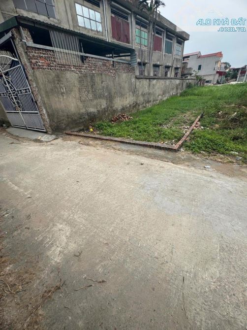 BÁN 78M2 ĐẤT NINH XÁ - THUẬN THÀNH - Ô TÔ VÀO ĐẤT - GIÁ 2 TỶ