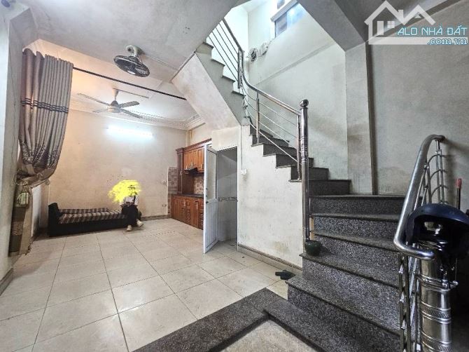LÔ GÓC THOÁNG SÁNG MẶT TIỀN RỘNG CHỈ HƠN 5 TỶ - KẾ BÊN MINH KHAI- 33M
