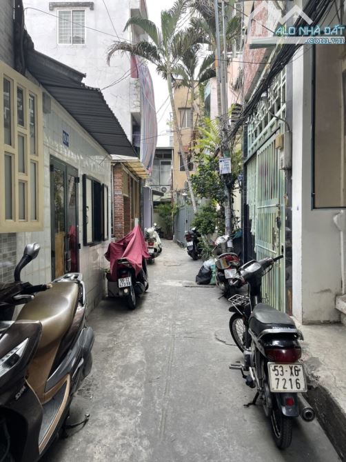 🔥 CẦN BÁN GẤP! NHÀ TRẦN QUANG KHẢI QUẬN 1 - NỞ HẬU - 4 PHÒNG NGỦ - GIÁ CỰC TỐT!
