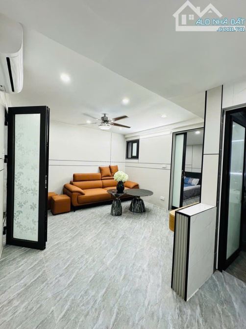 BÁN NHÀ TẬP THỂ ĐẠI LA NHỈNH 3 TỶ - SỔ ĐỎ NỞ HẬU