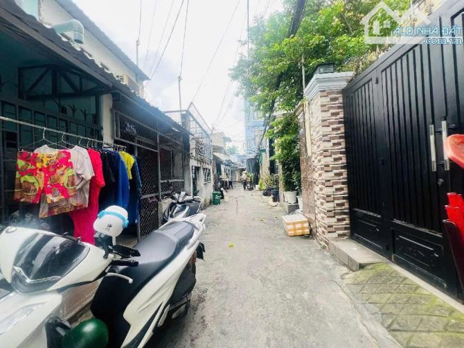 BÁN NHÀ NGAY TÂY THẠNH, TÂN PHÚ - DT 30M2, 3M X 10M, 2 TẦNG, HẺM 4M. GIÁ 2.99 TỶ.