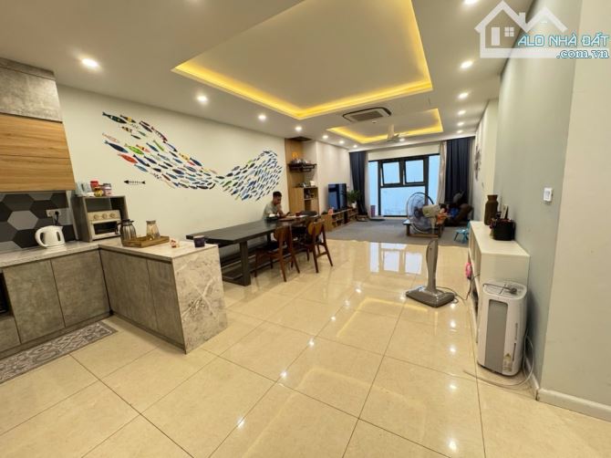 Căn Hộ Cao Cấp/ 9.x tỷ/ 136 m2 / 4 ngủ/Văn Khê .Hà Đông