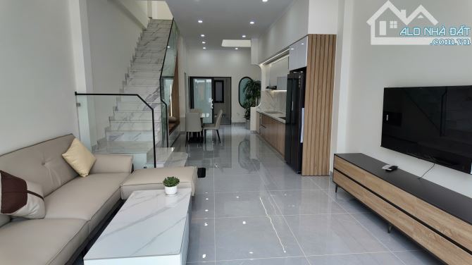 Nhà Mê Mới Siêu Đẹp vị trí Trung Tâm, Buôn Ma Thuột, Đăk Lăk  4,85 tỷ