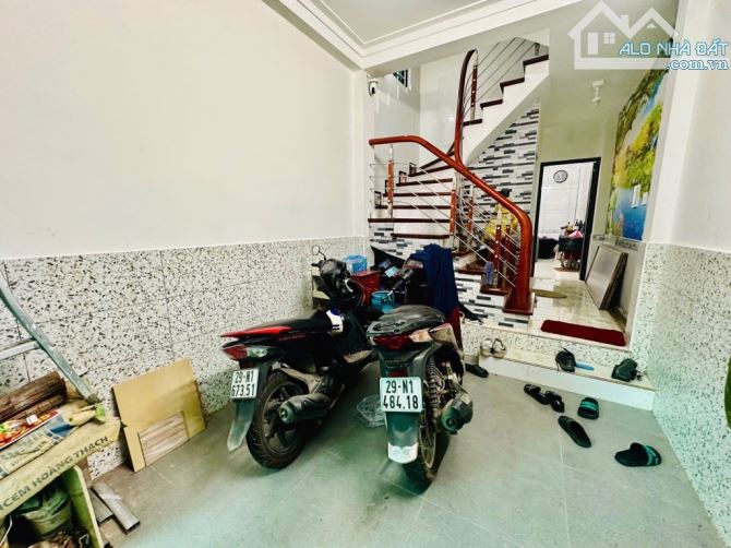 NHÀ MỚI KÍNH KOONG - 1 NHÀ RA PHỐ - FULL NỘI THẤT - TIỆN ÍCH ĐẦY ĐỦ - DÂN TRÍ CAO - 5.6 tỷ