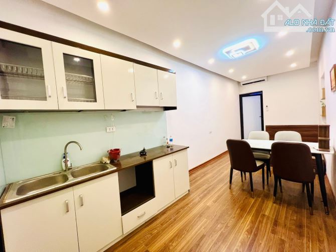 nhỉnh hơn tỷ có ngày nhà đẹp full nội thất 2 mặt thoáng 2 phòng ngủ về ở luôn