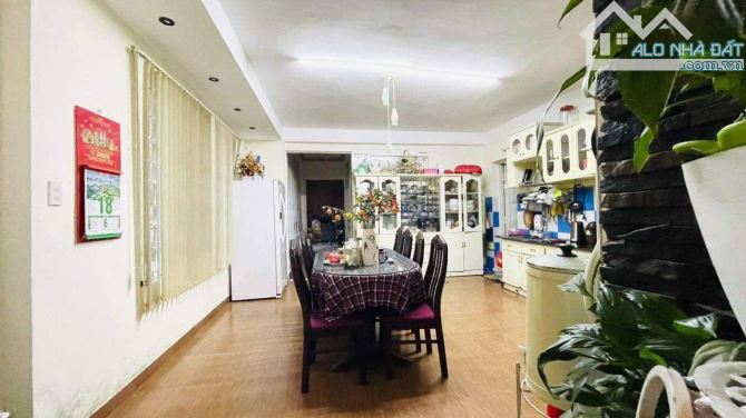 bán nhà đất hẻm lớn đường YERSIN phường 10, Đà Lạt gần hồ xuân hương
