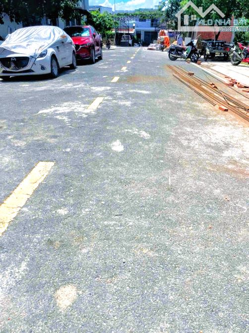 Bán đất khu phân lô mới Bình Tân giáp Tân Phú. 55m2, hẻm nhựa 12m2 xe tăng đổ , 3 tỷ nhỉnh