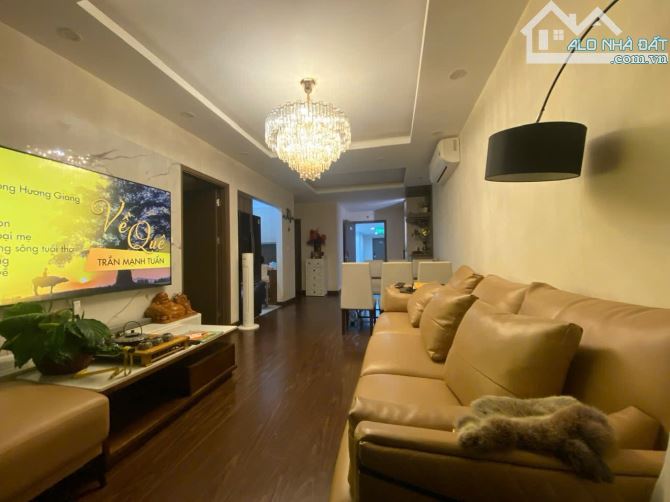 Bán căn hộ trục hoa hậu Bea Sky-Nguyễn Xiển 2n2vs có ban công view đẹp nhất toà.Giá 5tỷ150