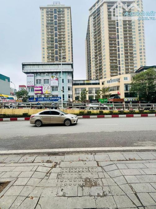 NHÀ PHỐ LÁNG HẠ. Ô TÔ ĐỖ CỬA, KINH DOANH. DT 60M2, 4 TẦNG, MT 4.4M. GIÁ ĐẦU TƯ 14 TỶ