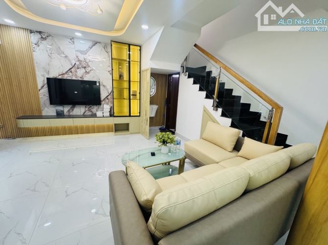 🌺🌺 HIẾM LÊ VĂN SỸ TÂN BÌNH, FULL NỘI THẤT, 42m2, 4 TẦNG, 6 PN, 6WC. GIÁ: 8,69 TỶ🌺 - 10