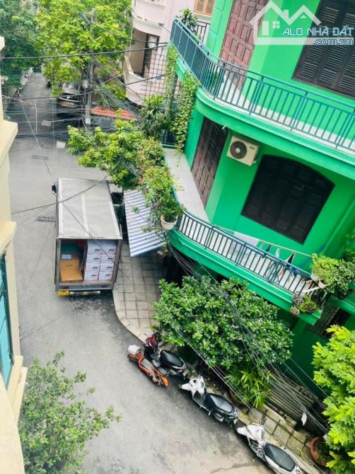 BÁN NHÀ HOÀNG CẦU - QUẬN ĐỐNG ĐA - PHÂN LÔ - VỈA HÈ - DT 60M X 4 TẦNG - MT 4M - 10