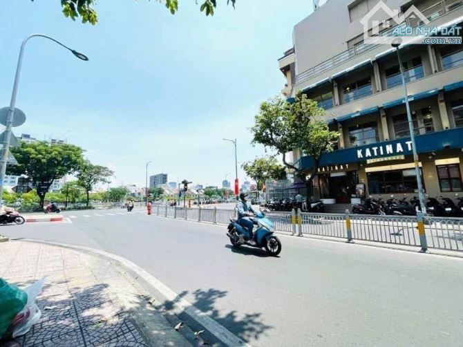 1 XUYỆT VÂN ĐỒN BẾN ⛴️🚢🛳️🛥️🚤 NHÀ ĐẸP XÊNH -SÁT GOLDVIEW -VIEW Q1 - 10