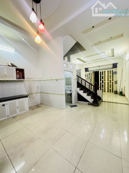 (9) Bán Nhà khu Víp Lê Văn Quới, 60m2, 3 Tầng, Ngang 5m, giá chỉ 5 tỷ nhỉnh - 1