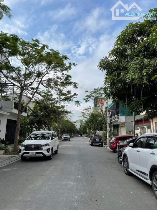 🌳Căn nhà 3 tầng ngõ 15 Khúc Thừa Dụ - Lê Chân - 90m2 - Giá 7,9 tỷ - đường 15m - 1