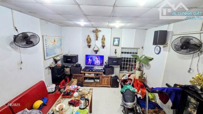 Bán gấp nhà mặt tiền kinh doanh gần chợ kp6 tân biên giá ngộp quá rẻ ạ - 1