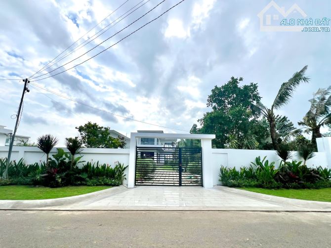 Bán Villa nghỉ dưỡng nằm trong khu Compound tại TT.Đất Đỏ - 1