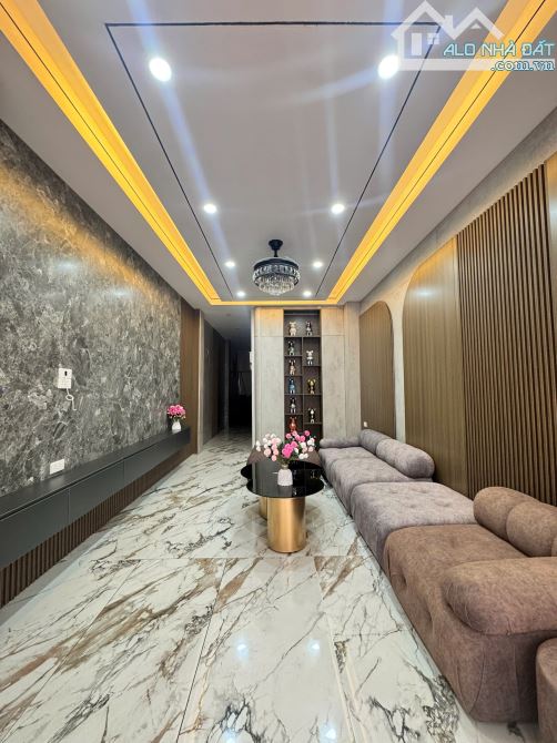 Bán nhà Đàm Quang Trung,Long Biên 5 tầng,45m gần phố nhỉnh 9 tỷ - 1
