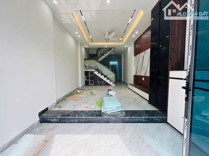 Siêu phẩm CĂN NHÀ ĐỘC LẬP 3 TẦNG Ô TÔ ĐỖ CỬA CỐNG MỸ- NAM SƠN - AN DƯƠNG - 1