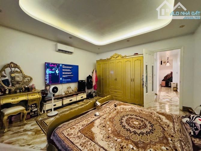 Bán Nhà Phố Bùi Thiện Ngộ, 190m2, KĐT Việt Hưng, Full Nội Thất Đại Gia, 58 tỷ - 1