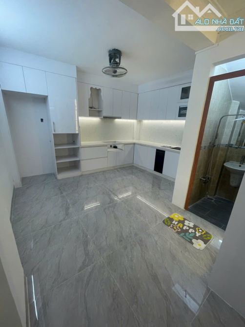 NHÀ HIỆP THÀNH Q12 - 1 Trệt 2 lầu, 4PN, 3WC CHỈ 5.5 Tỷ - 1