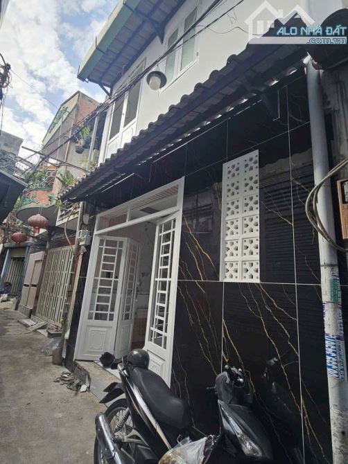 Bán nhà Q7 giáp Q4 liền kề Q1 sổ riêng giá chỉ 2toi5  : - 1