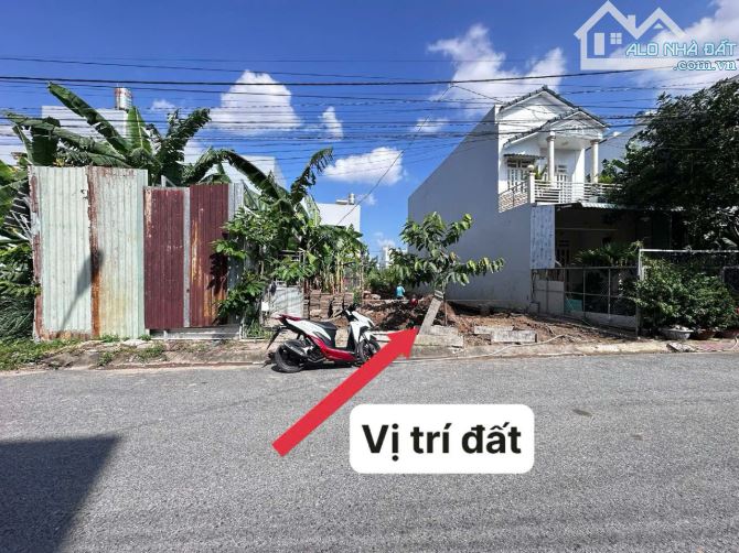 Kẹt cần bán đất 136m2 Hóc Môn giá 880 triệu sổ hồng riêng - 1