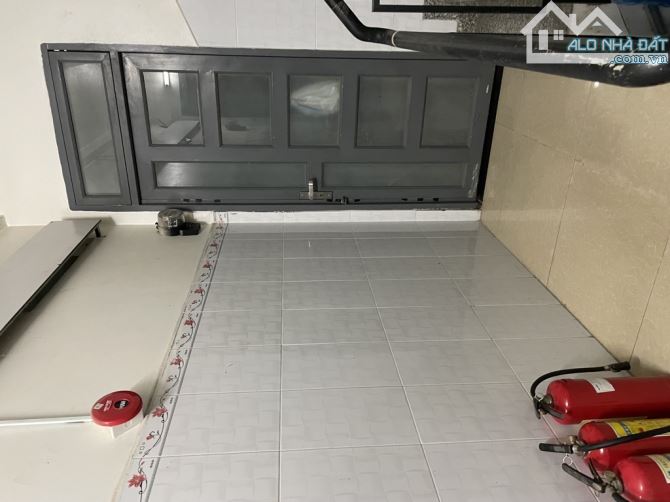CĂN HỘ DỊCH VỤ TRUNG TÂM TÂN BÌNH, NGAY SÁT QUẬN 10, GẦN MẶT TIỀN ĐƯỜNG, 4 TẦNG 19 PHÒNG - 1