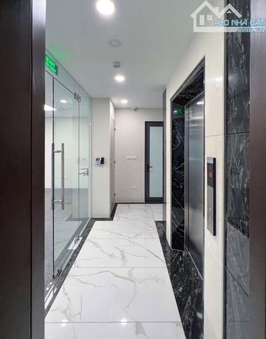 CHO THUÊ SÀN VĂN PHÒNG TẠI HOÀNG QUỐC VIỆT- DIỆN TÍCH 120m2 - 1