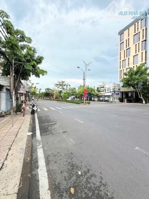 Nhà Trệt 2 Lầu 8,6 TỶ Góc 2 Mặt Tiền - Số 118B Trần Phú - CÔNG AN TP CẦN THƠ - 1