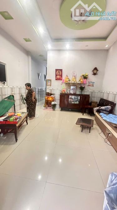 Nhà đường 5m thông diện tích khủng 4,55mx22,9m công viên khu dân cư an sương q12 - 1