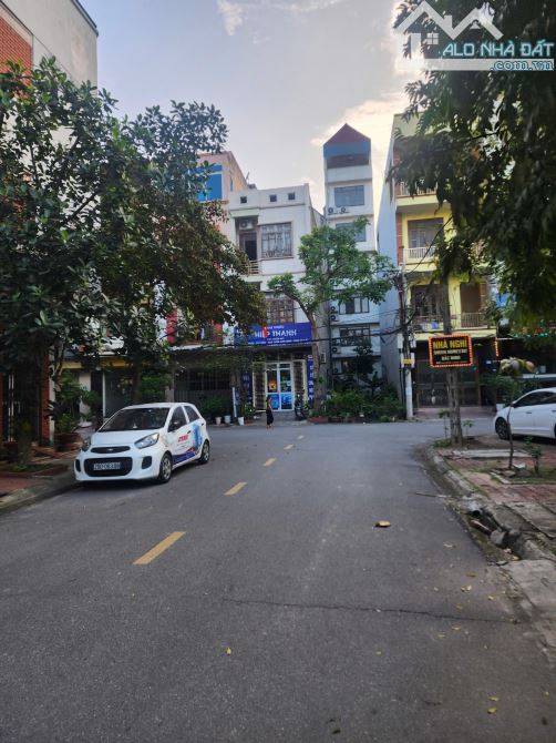 ⛳Bán Lô Khu 2 Đại Phúc ,L2 Bình Than, Nhìn Vườn Hoa Mt 4.5m Dt 76.5m2 Giá 8.3 Tỷ - 1