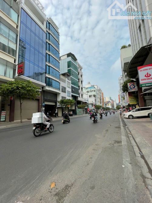 Bán căn góc 2 mặt tiền Trần Huy Liệu, P8 Phú Nhuận. 10.5x18m vị trí đắc địa chỉ 30 tỷ TL - 1