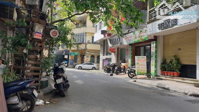 Hạ 1.5 tỷ nhà phân lô Nguyễn Chí Thanh ô tô tránh có vỉa hè 4 tầng 42m2 ngõ thông KD đỉnh - 1