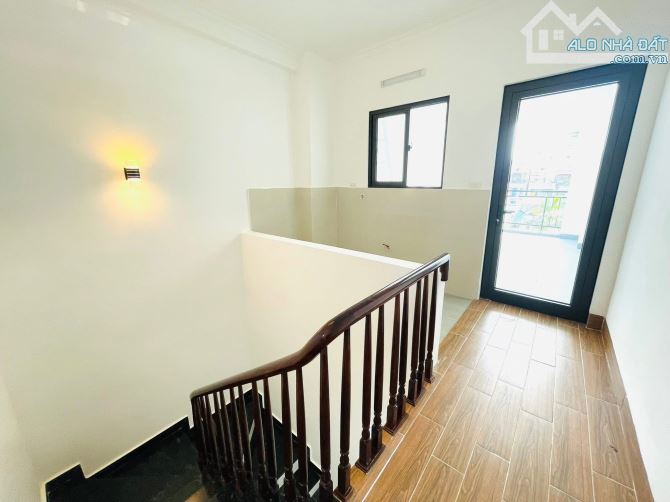 XUÂN LA – 51M² – 6 TẦNG – 13.7 TỶ – NHÀ ĐẸP, CÁCH Ô TÔ TRÁNH 15M – 3 PHÚT RA HỒ TÂY - 1