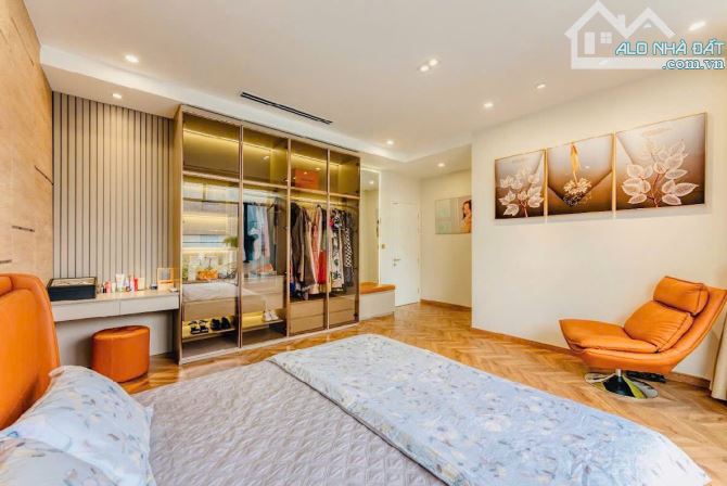 Penthouse  VHCP căn góc 3PN + 3wc - 166m2 Tầng 42 view thoáng, full nội thất, 25 tỷ - 1