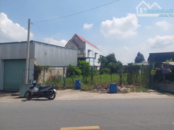 Cần bán đất mặt tiền đường Nguyễn Kim Cương xã Tân Thạnh Đông 11x40 Tổng 457m2 300m thổ cư - 1