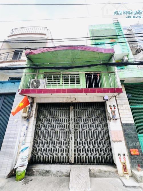 NGAY NGÃ 4 BỐN XÃ - ĐƯỜNG 6M - 2 TẦNG 60M2 CŨ TIỆN XÂY MỚI  - GIÁ 5,5 TỶ. - 1