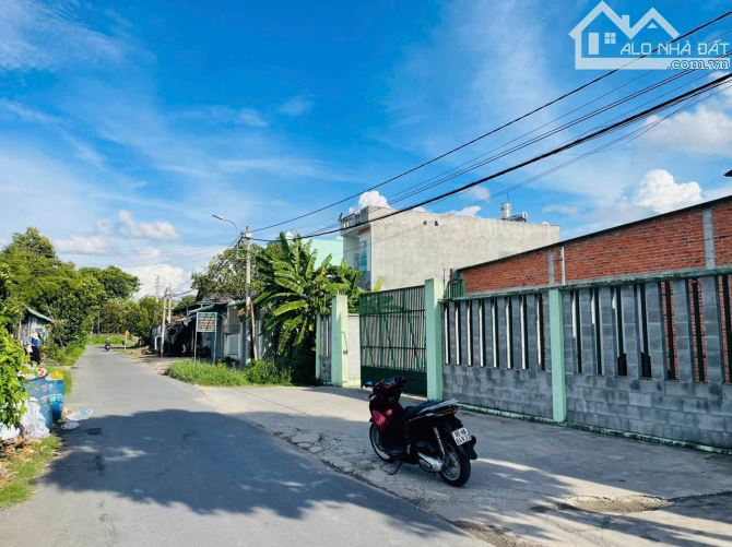 Chủ ngộp bán nhanh lô đất KCN Tây Bắc 751m2 giá chỉ 1ty250, SHR - 1