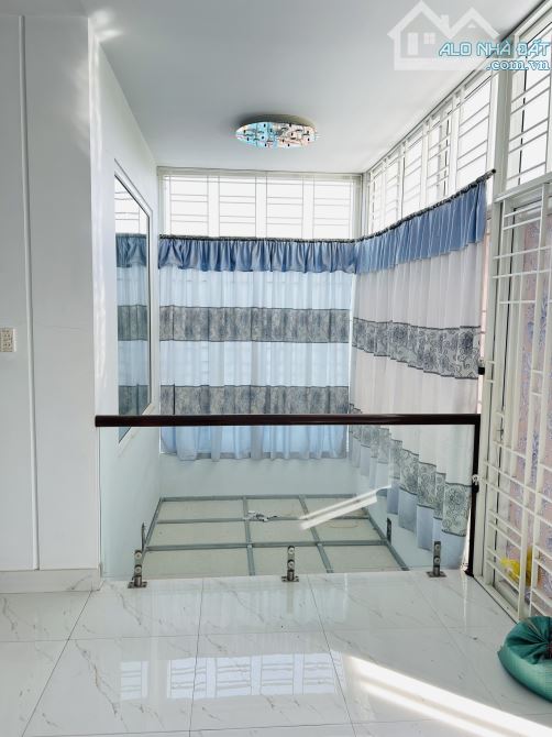 NHÀ HAI TẦNG MẶT TIỀN ĐỒNG KHỞI 26M -  VỊ TRÍ SIÊU ĐẸP KINH DOANH ĐẮC ĐỊA - 1