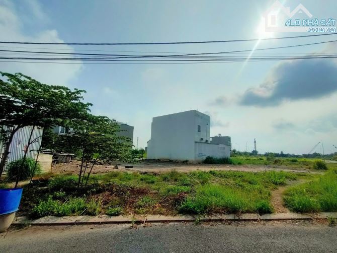 28,7tr/m2 226M2 6,XX TỶ BỎ PHỐ VỀ QUÊ BÁN LÔ ĐẤT ĐẸP - 1