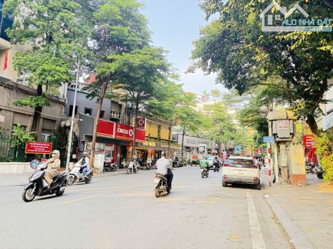 MẶT PHỐ KHÂM THIÊN - ĐỐNG ĐA - 83M2 - 5 TẦNG - 1 MẶT PHỐ 1 MẶT NGÕ - VỈA HÈ - KINH DOANH - 1